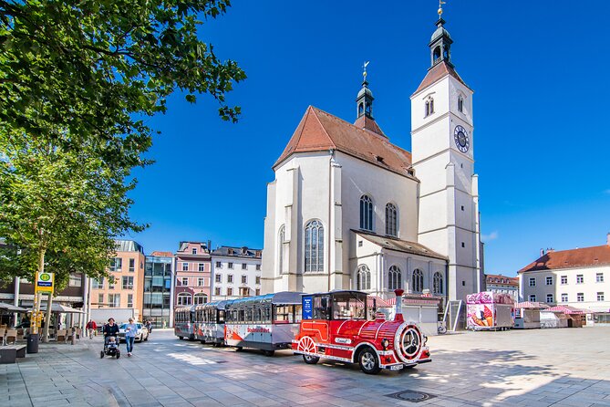 City tour through Regensburg with the little train - Who this little train tour suits best, and who should consider walking