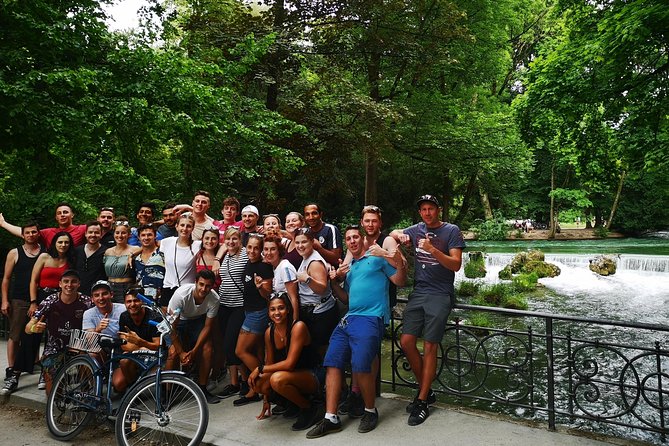Classic Mike's Bike Tour daily @ 11.30 incl Beer Garden & Surfers - Odeonsplatz and the St. Kajetan Church inside moment