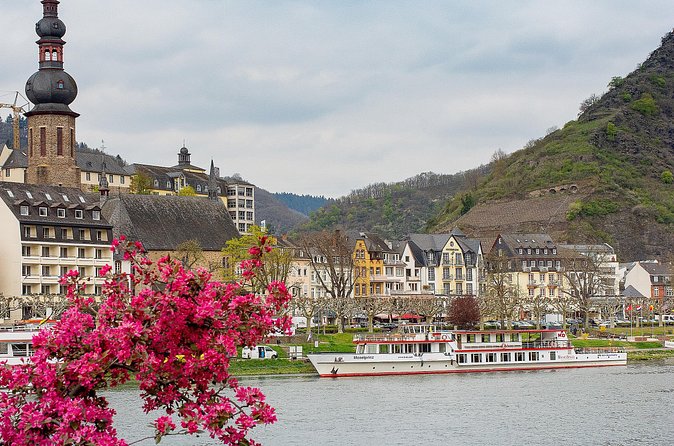 Cochem 1-Hour Sightseeing Cruise - Live English commentary: how to get more out of one hour