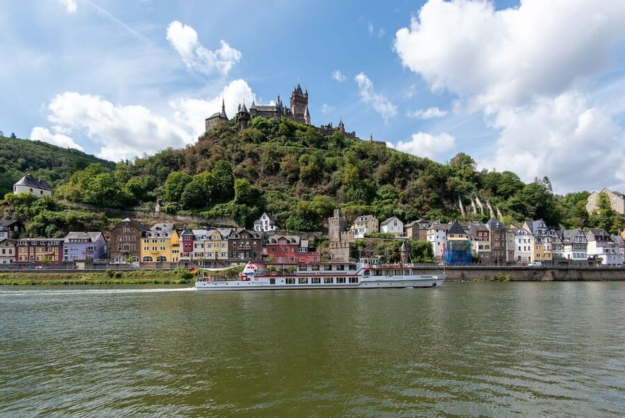 Cochem: KD Panoramic Evening Cruise on the Moselle River - Vineyards on the move, plus the sights you catch from afar