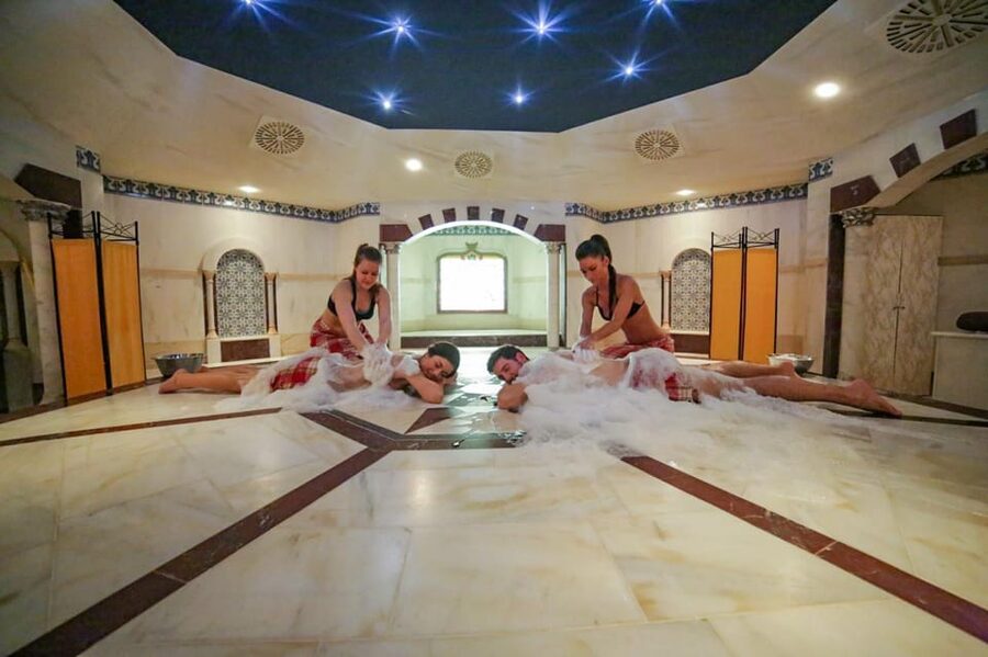 Cologne: 1-day ticket for the Aqualand adventure pool including sauna world - Sauna World textile-free: relax, steam, and heat rhythms