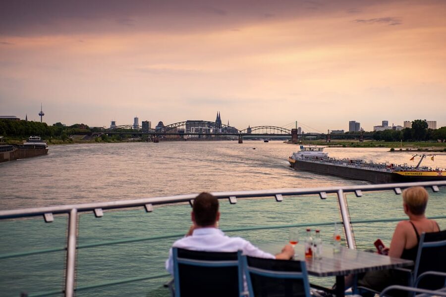 Cologne: 2-Hour Evening Cruise on the Rhine River - Seating and the deck strategy, open air views vs covered comfort