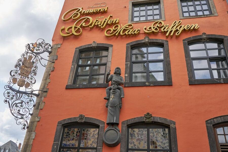 Cologne Cathedral and Old Town Tour with 1 Kölsch - From Komödienstraße to Farina 1709: learning to read the city