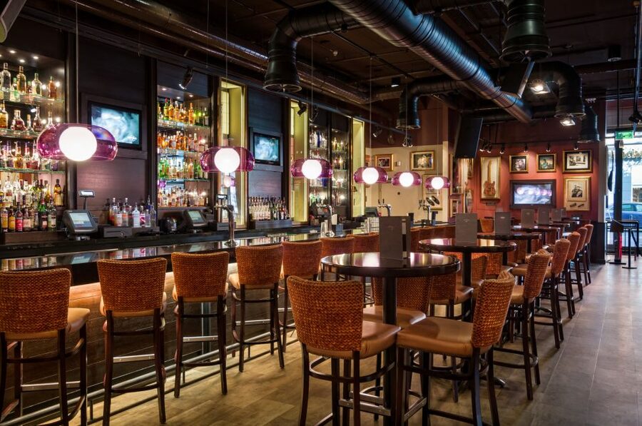 Cologne: Hard Rock Cafe with Set Menu for Lunch or Dinner - Rock Shop Time, Buying Souvenirs Without Overspending