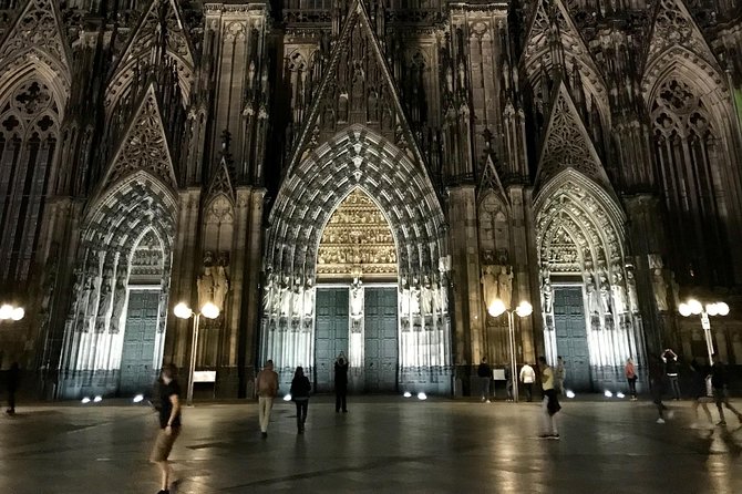 Cologne Haunted Quest: The Witch Self-Guided Tour - The Cologne Cathedral Checkpoint: UNESCO Gothic at Full Volume