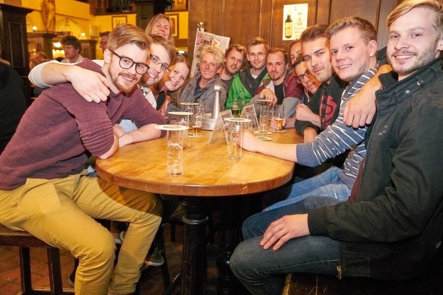 Cologne: Kölsch Beer and Brew House 2-Hour Tour - Brauhaus Sion and the Alter Markt beer hub