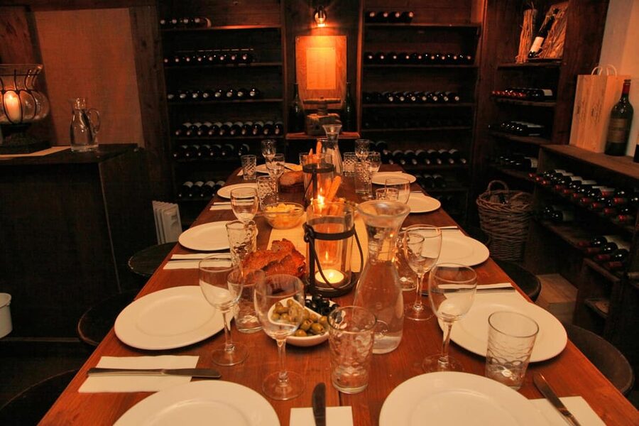 Cologne-Nippes: Gourmet wine tasting with cheese platter - Key highlights worth circling