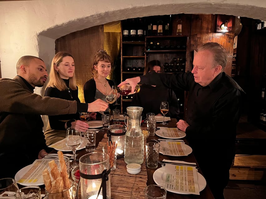 Cologne-Nippes: Gourmet wine tasting with cheese platter - AOP labels: why they come up in your pairing