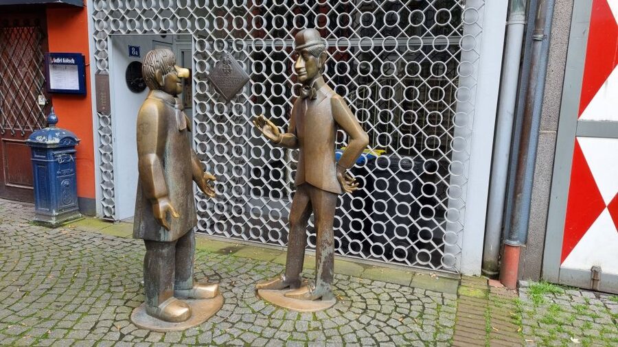 Cologne: Old City Guided Walking Tour - Price and value: why about $94 per group can be a smart deal