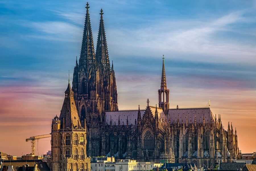 Cologne: Old Town Highlights Walking Tour - Rhine River and Hohenzollern Bridge panoramas