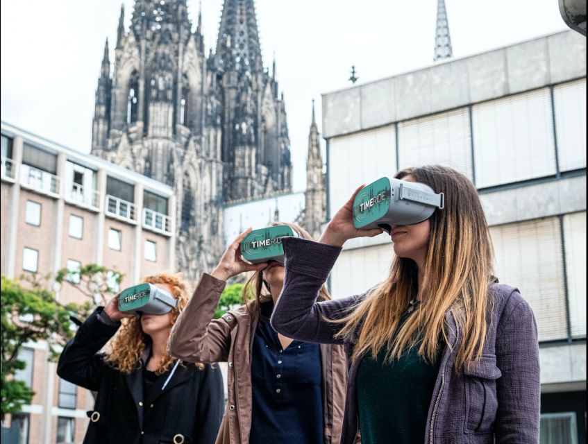Cologne: Old Town Virtual Reality Walking Tour - Roncalliplatz to Cologne Cathedral: from city growth to medieval building power