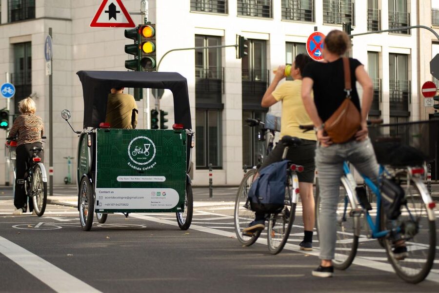 Cologne: Private Rickshaw Tour - Key highlights to look for