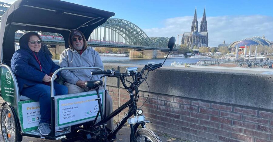 Cologne: Private Rickshaw Tour - Why a private Cologne rickshaw beats walking
