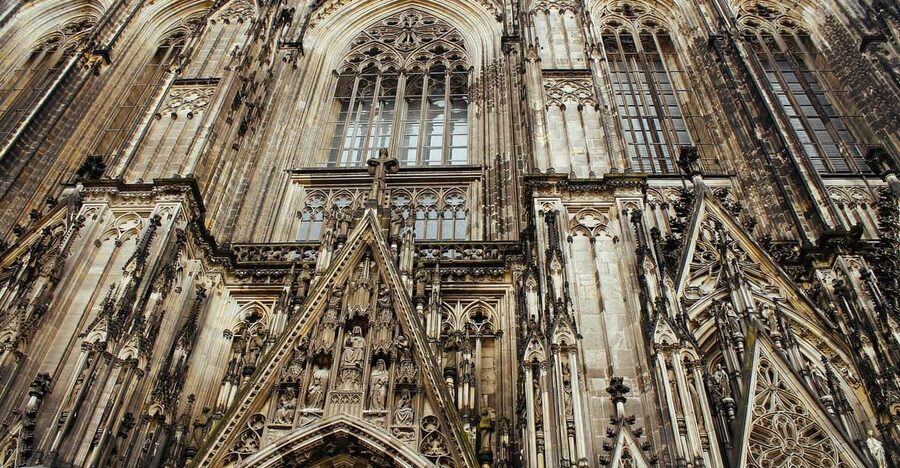 Cologne: Private Walking Tour with a Local - Accessibility, shoes, and practical expectations for your comfort