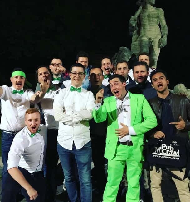 Cologne Pub Crawl - 4 Locations, Shots & Club Entry - 4 Pub Stops and a Club Entry: How the Evening Flows