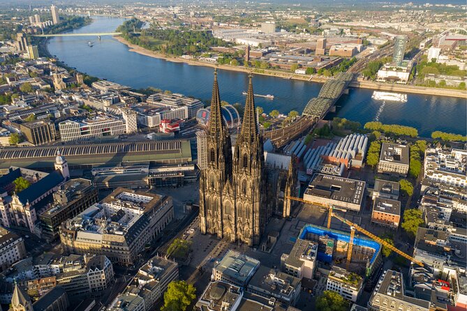 Cologne Scavenger Hunt and Highlights Self Guided Audio Tour - Should you book this Cologne Scavenger Hunt and Highlights Self-Guided Audio Tour?