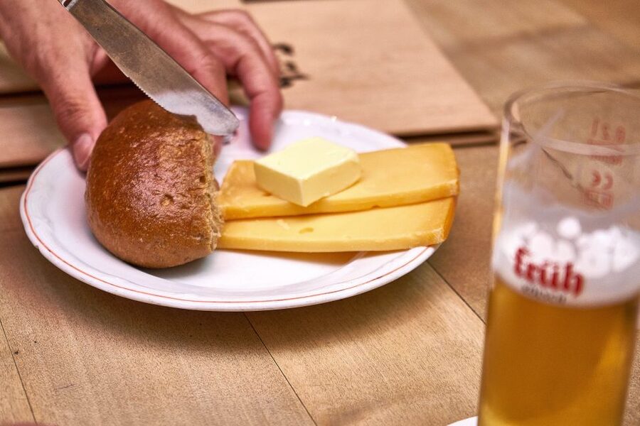 Cologne: Südstadt Guided Foodie Walking Tour - Price and value: $589 per group up to 10