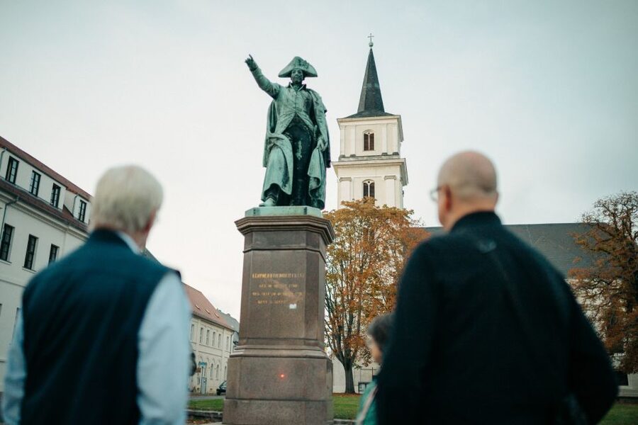 Dessau: Guided Walking Tour through History - Bauhaus, the Basic Law, and famous names with local roots