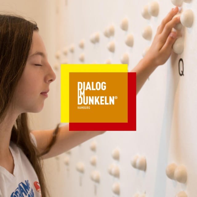 Dialogue in the Dark (English Tour) - Your 60-minute itinerary: everyday scenes without your eyes