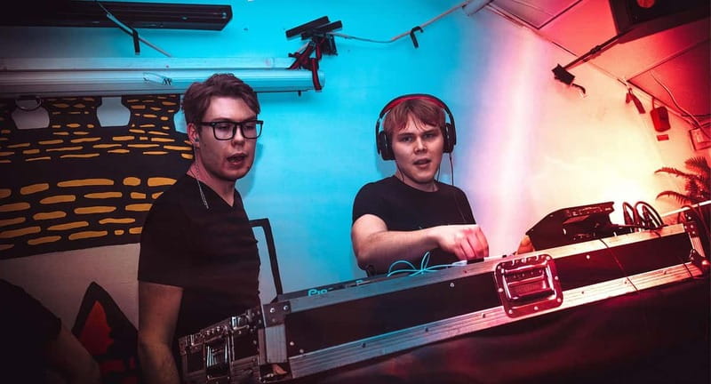 DJ for a Day: Learn to Mix Like a Pro in Berlin. - Mixing with EQ and effects: the practical skills you can use again