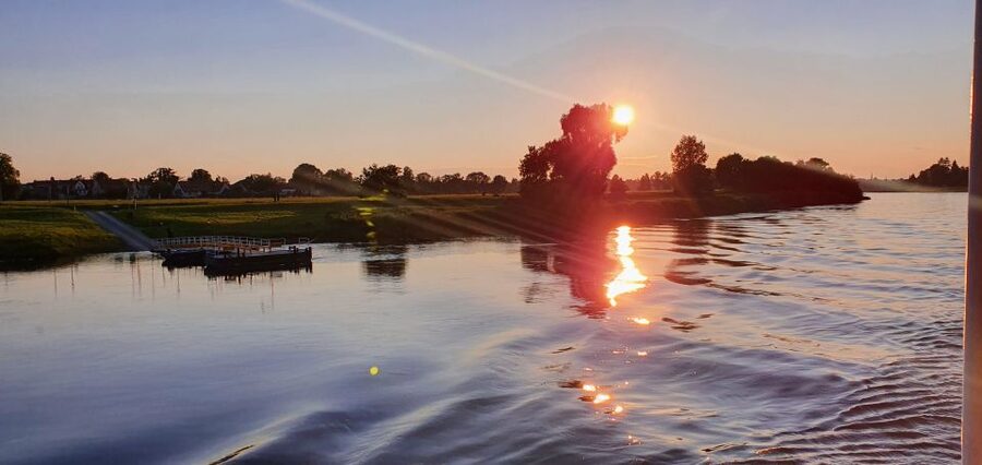 Dresden: Evening River Cruise with Dinner - What Makes This Dresden Dinner Cruise a Solid Night Plan