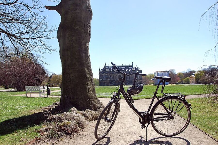 Dresden: Guided City Tour by Bike - Dresden on Two Wheels: What This 3-Hour Bike Loop Really Gives You