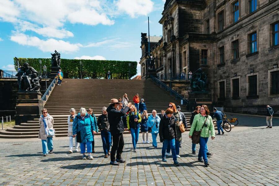 Dresden: Guided City Walk - Semperoper: Baroque grandeur and the modern city debate