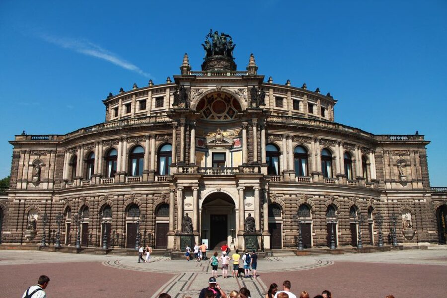 Dresden: Guided City Walk and Panometer Entrance Ticket - March 27, 2026: Great Barrier Reef instead of the Amazon