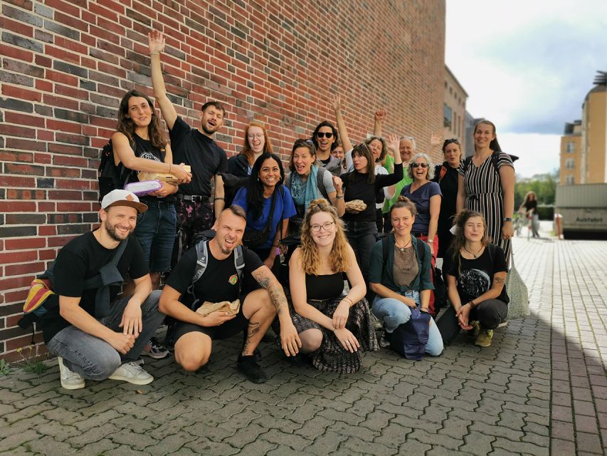 Dresden: Krimi Outdoor Escape Game “Mord am Elbufer” - Guides, Group Vibe, and Languages That Make It Work