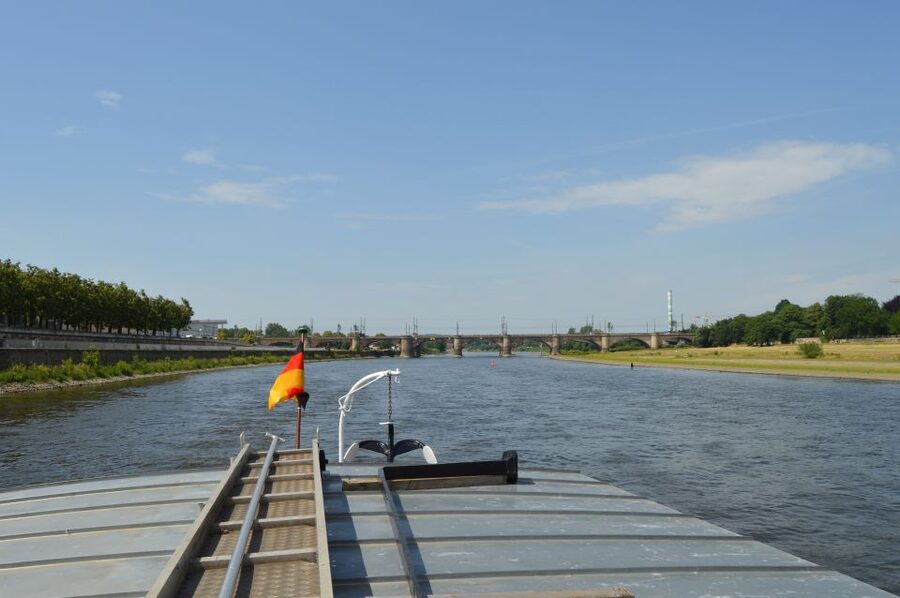 Dresden: Paddle Steamer Cruise & Canaletto View - Audio in German and English: use it to avoid the one-problem reviews