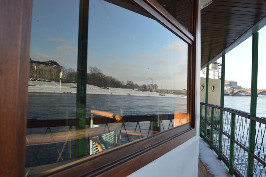 Dresden: Paddle Steamer Winter Cruise to Pillnitz - Onboard Service and Audio Guide: What You’ll Likely Notice Right Away