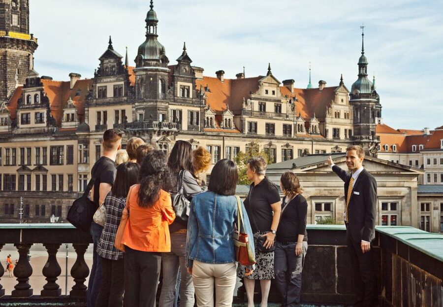 Dresden: Semperoper und Residenzschloss - Logistics you should handle before you show up