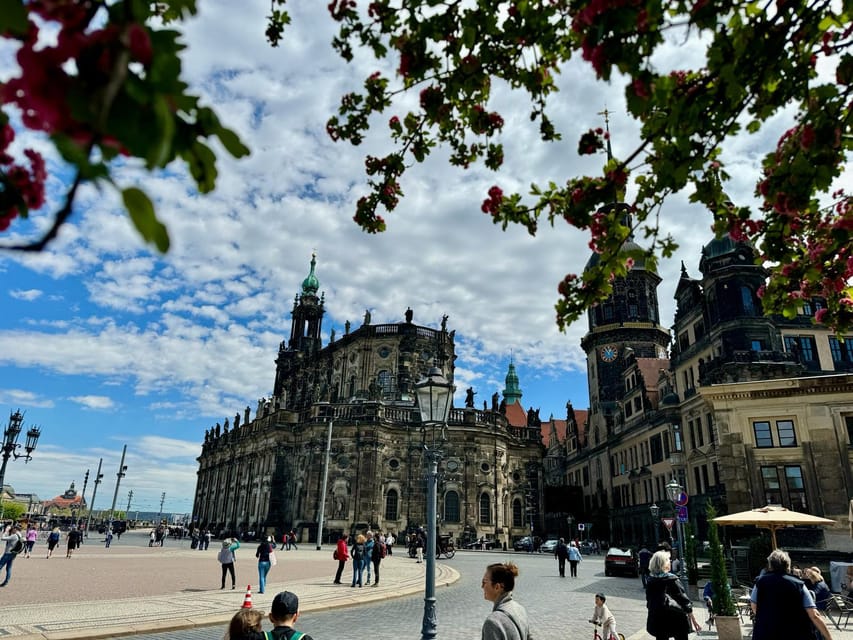 Dresden: Shared Small Group Walking Tour in English - Neumarkt: a smart finish for lunch and coffee