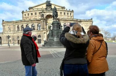 Sightseeing Walking Tour in English