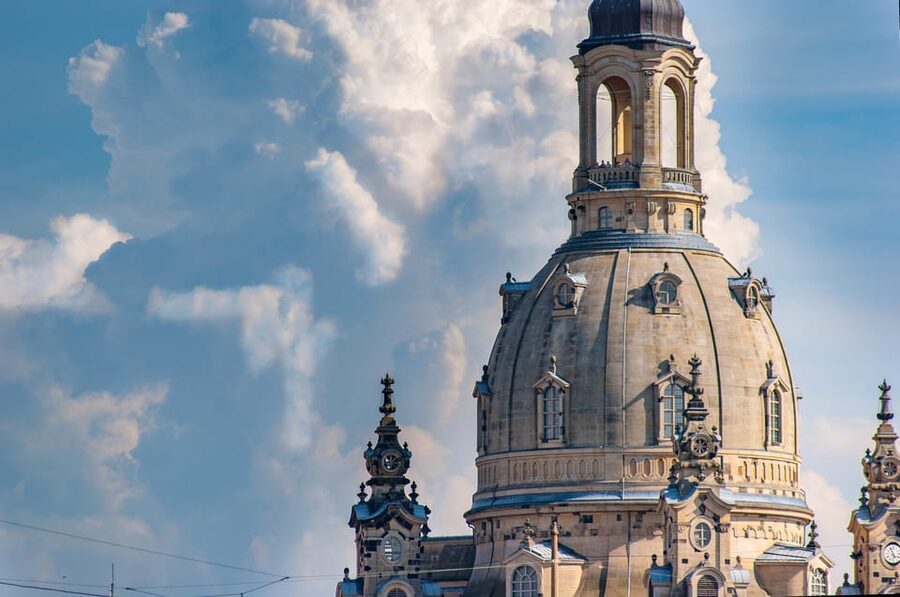 Dresden: Sightseeing Walking Tour in English - Church of Our Lady and Frauenkirche: why this place gets your attention