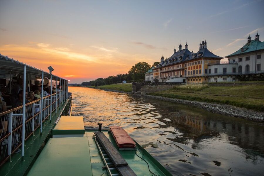 Dresden: Sunset Paddle Steamer Tour on the Elbe River - Why a 3-hour Elbe steamer fits Dresden so well