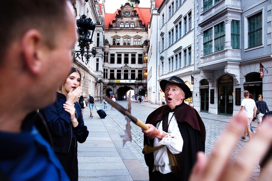 Dresden: The Original Night Watchman Tour in Lantern Light - What to Expect From the Storytelling Style