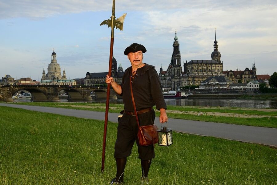 Dresden: Tour of the Baroque Quarter with a Night Watchman - Key things I’d bet you’ll notice on this Dresden night watchman walk