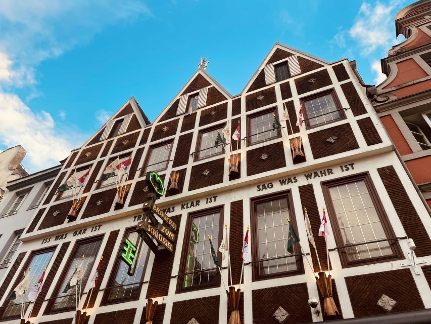 Düsseldorf: Altbier-Safari Beer Walking Tour - Key points to know before you go