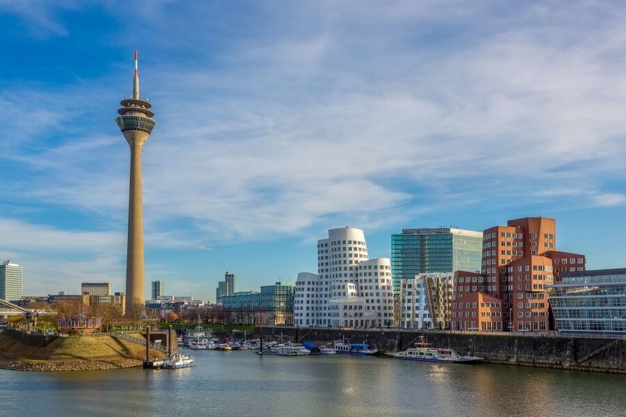 Düsseldorf: Classic City Segway Tour - Tonhalle Stop: Architecture You Can Appreciate at Speed