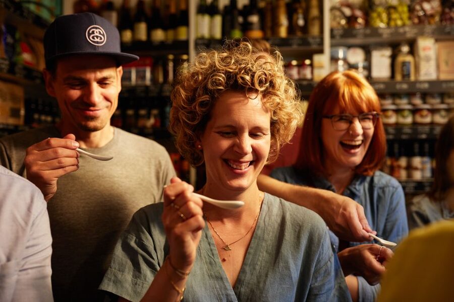 Düsseldorf: Culinary Soul Guided Tour - Uerige microbrewery: beer culture with a local lens