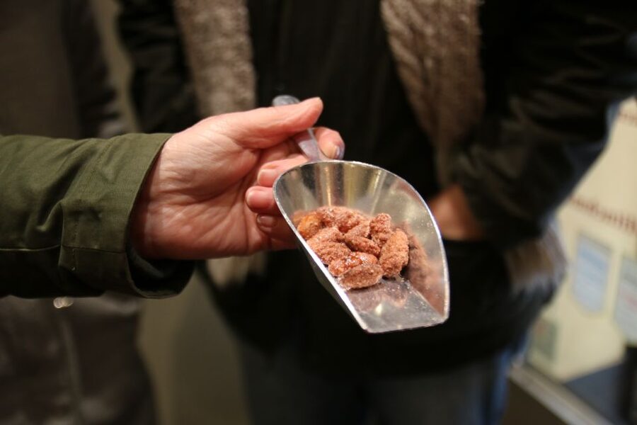 Düsseldorf: Culinary Soul Guided Tour - City Museum entry at Bergerallee 2: why a museum fits a food tour