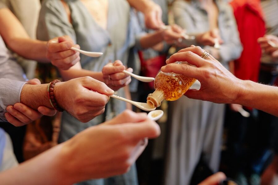Düsseldorf: Culinary Soul Guided Tour - The 3-hour walk: pace, group energy, and what to wear