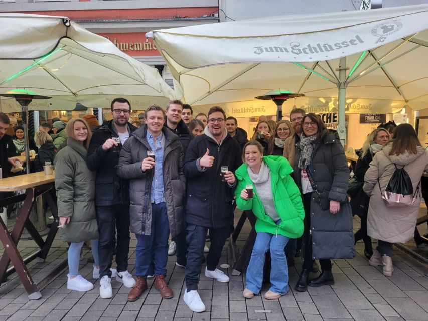 Düsseldorf: Guided Beer Tour with 4 Beers & a Flexible Route - The beer tasting part: etiquette, glasses, and how to actually compare