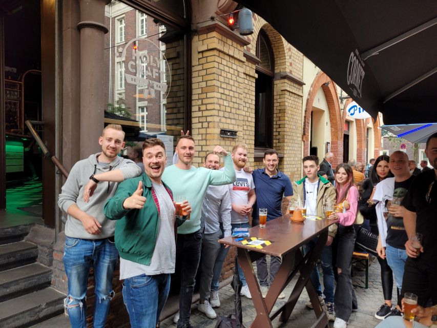 Düsseldorf: Guided Beer Tour with 4 Beers & a Flexible Route - Stop by stop: how four beer styles teach you Düsseldorf