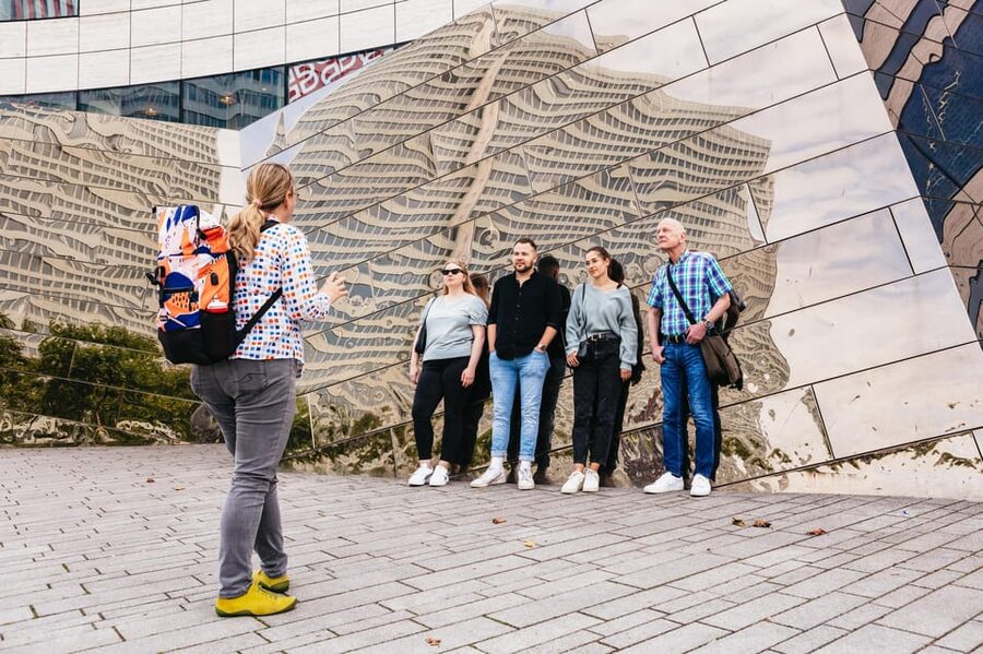 Düsseldorf: Guided City Architecture Walking Tour - Königsallee and Kö-Bogen: Daniel Libeskind’s big statement