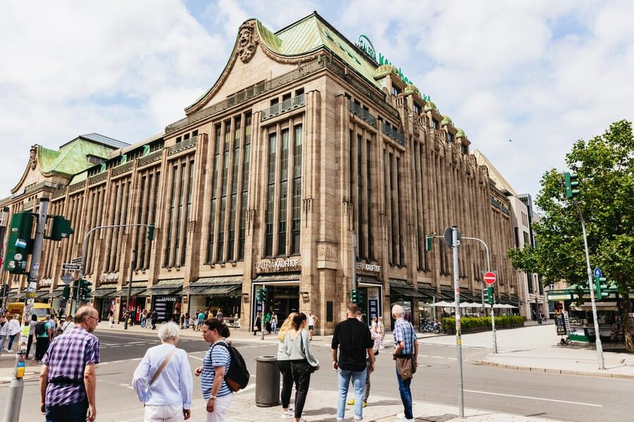 Düsseldorf: Guided City Architecture Walking Tour - Düsseldorf’s Expressionism and Brutalism, close together in one route
