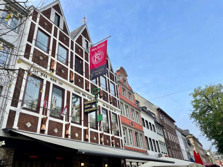Düsseldorf: Guided Old Town Tour with Beer Break - Old Town Sights: How anecdotes make the streets click