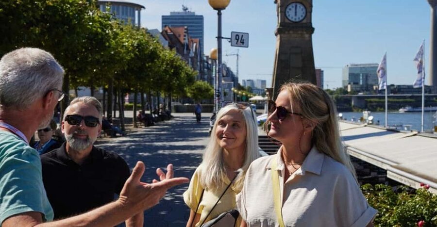 Düsseldorf: In a nutshell - the 60 minutes tour - Cultural sites and modern architecture near the center
