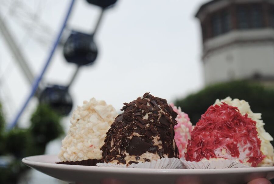 Düsseldorf: Sweet Treats Guided Walking Tour of Old Town - Sweet Tour Highlights You Should Care About